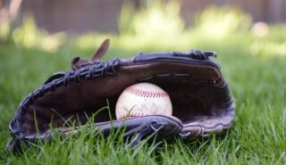 ダイヤのa エース 降谷暁の球速や球種 変化球 は モデルになった人物についても 毎日の暇つぶしを発信する情報ブログ